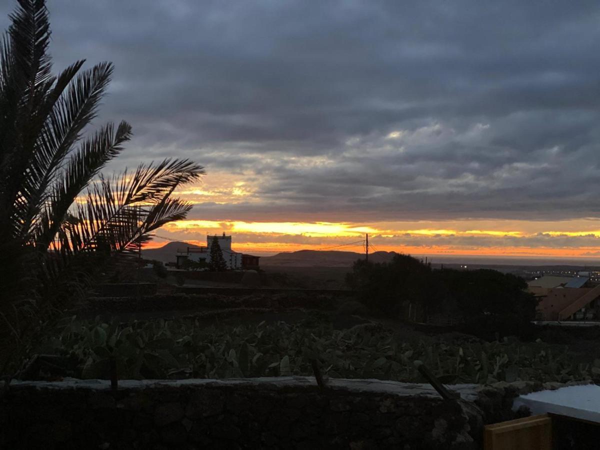 Gran Armony Apartment Villaverde  Bagian luar foto